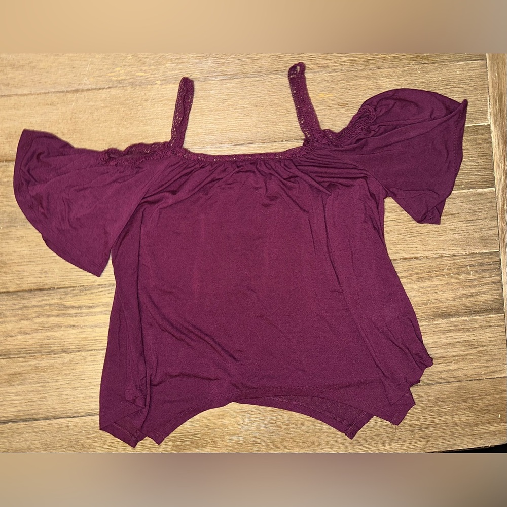 Cold Shoulder Top - Purple - Size Small - Flowy